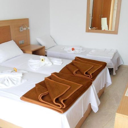 Maik Apartments Metamorfosi  Buitenkant foto