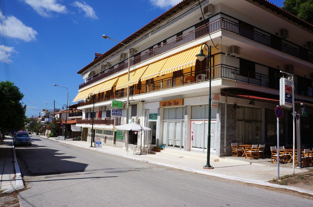 Maik Apartments Metamorfosi  Buitenkant foto