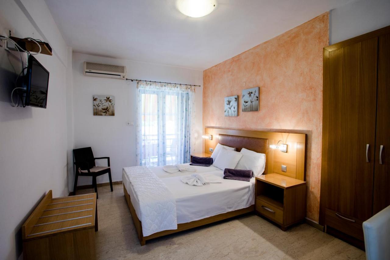 Maik Apartments Metamorfosi  Buitenkant foto